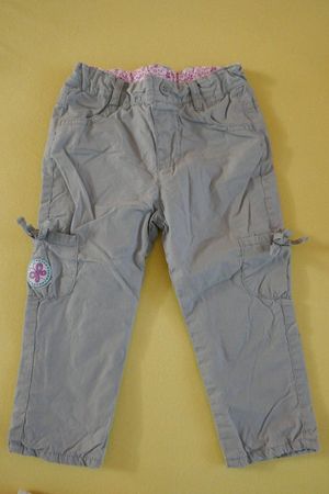 Neuwertig Leicht gefütterte Hosen Gr. 86