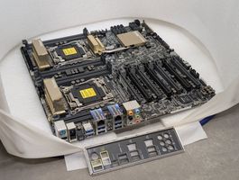 ASUS Z10PE-D8 WS + 2x Intel Xeon E5-2620 / DDR4 Workstation