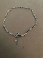 Elegante, klassische Gliederkette Kreuzkette O/T Verschluss,