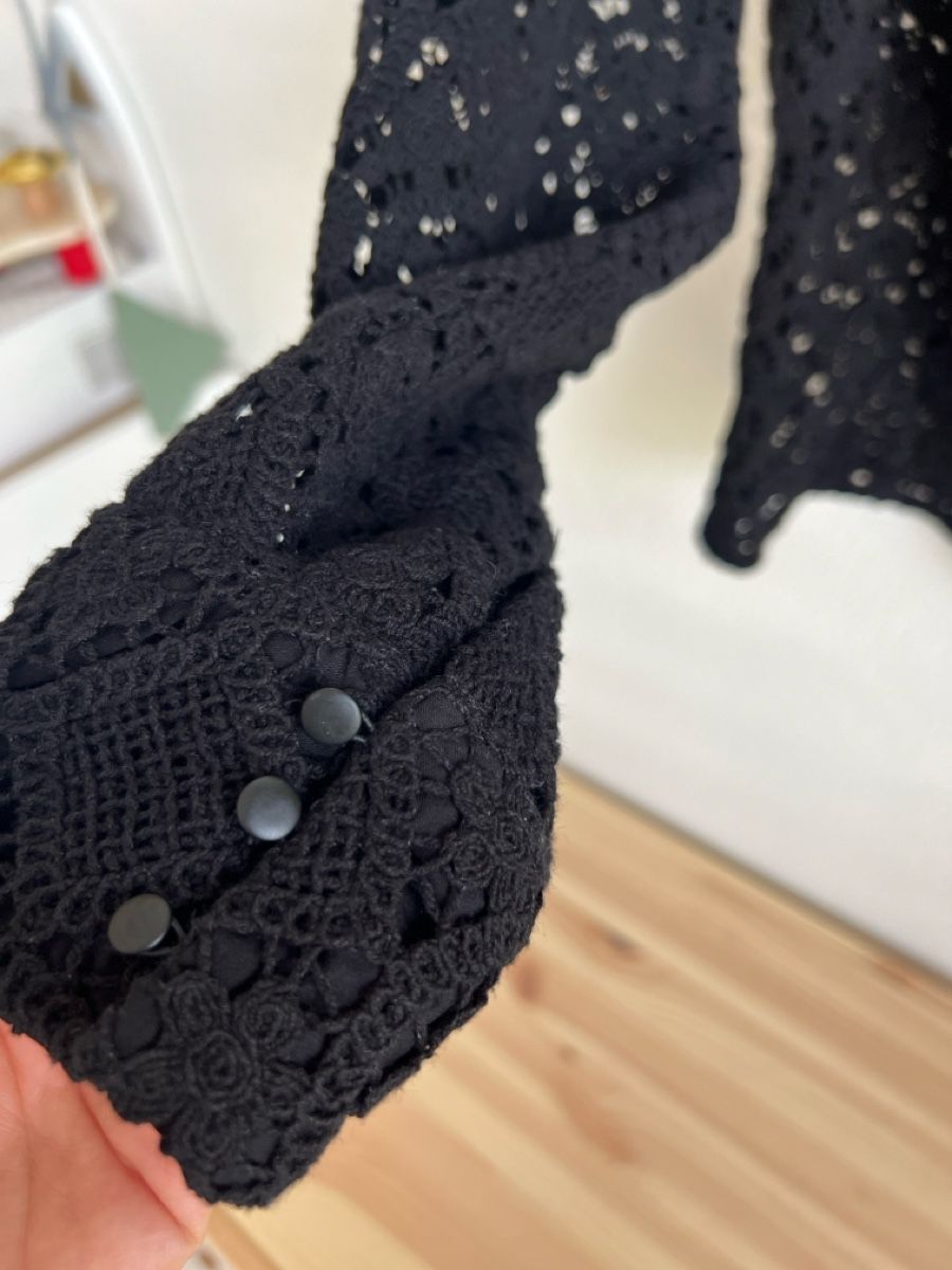 Sezane Camicette: Sezane black embroided blouse- S 36- excellent condition  – Nuovo (secondo la descrizione) da Zug venduto da Marigabrielle 3