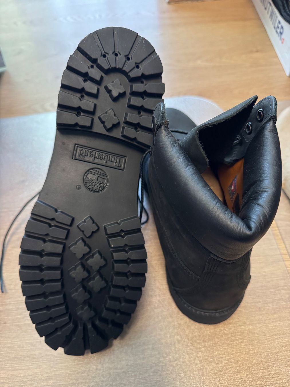 Timberland Herrenschuhe: Timberland 6" Premium Black Boots – Neu und originalverpackt aus Hochdorf von Frogi456 3