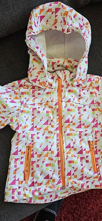 Jacken & Mäntel: Softshelljacke 98/104 – Gebraucht aus St. Gallen von masterkaffe