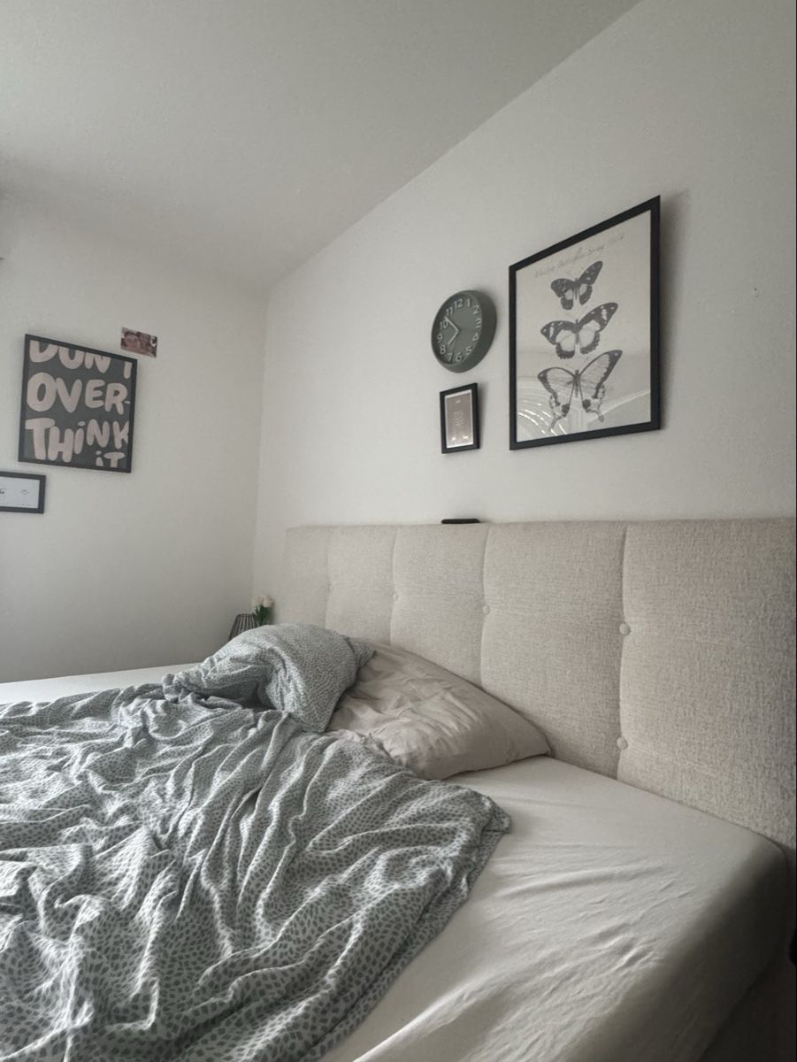 Matelas: 2 matelas 90x200 – D'occasion à Moutier par berdatcassandra