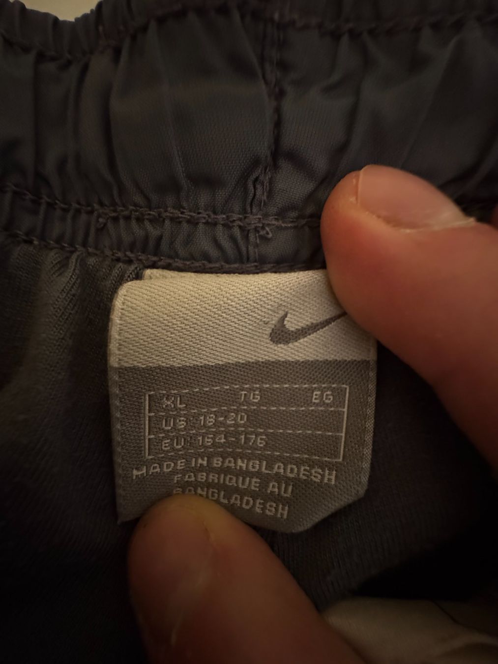 Nike Hosen: Nike Original Trackpants – Gebraucht aus Richterswil von Iukas.sch 4