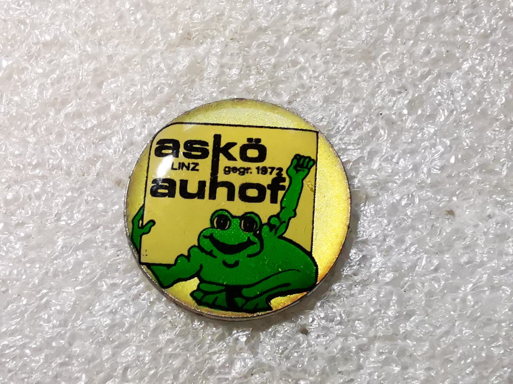 Placchette & Badge: Ansteckpin 50: Askö – Usato da Oppligen venduto da Pin-Fall-Shop