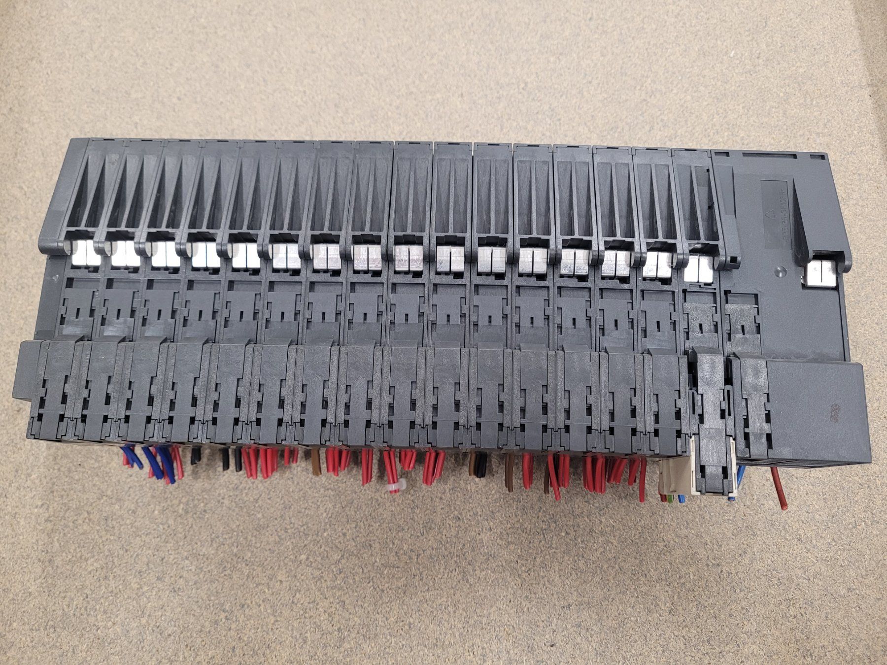Siemens Componenti elettronici: Siemens SPS ET 200S – Usato da Vitznau venduto da Vitznau84 1