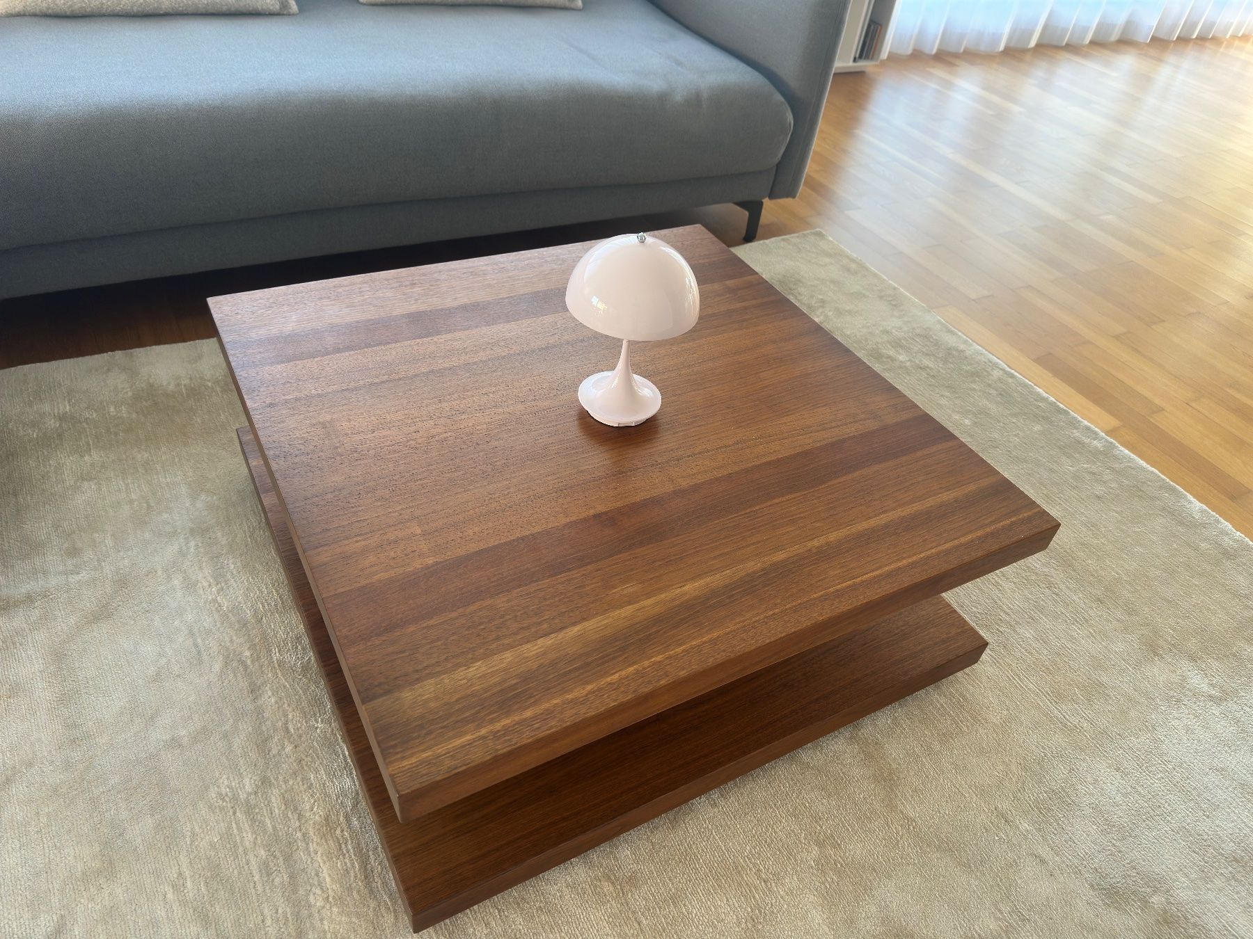 Team7 Tables: TEAM 7 Design Couchtisch C3 Nussbaum – D'occasion à Allschwil par Oliver-K. 6