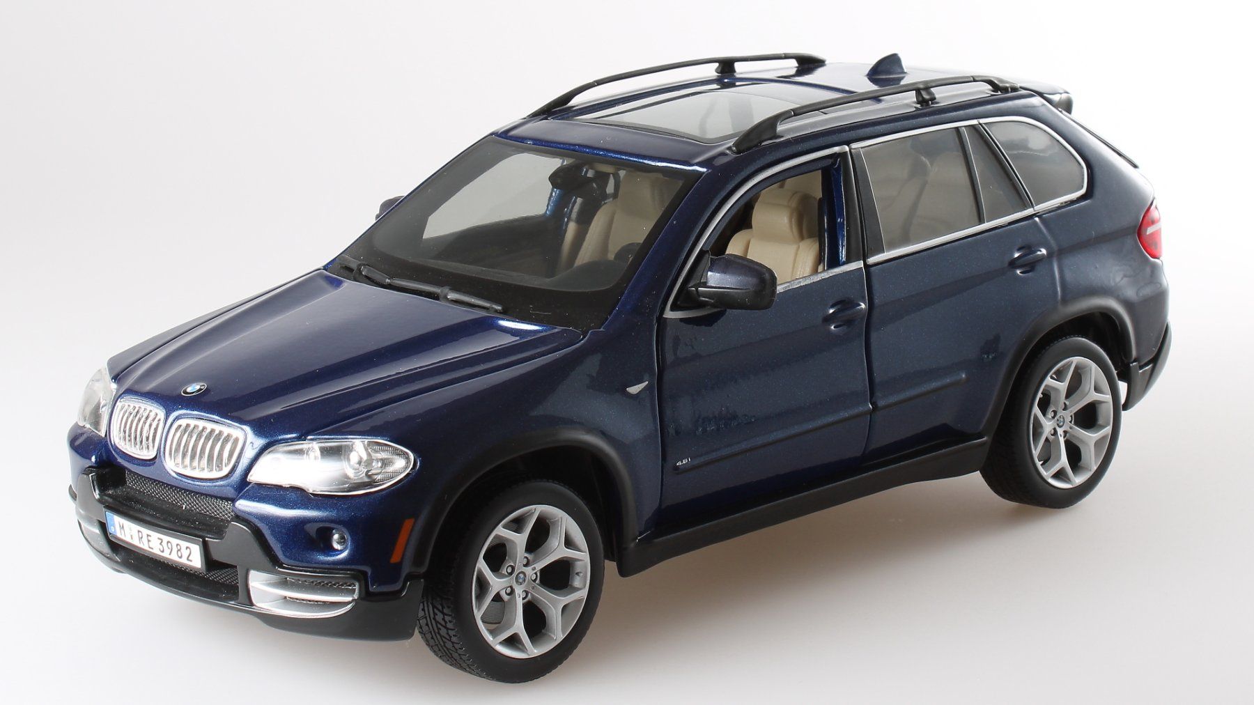 Bburago Modellini d'auto: BMW X5 blau – Usato da Gossau SG venduto da mifab 1
