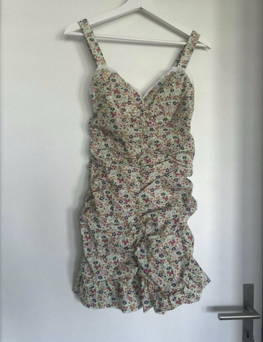 Vestiti: SOMMERKLEID UNGETRAGEN GRÖSSE S – Nuovo e nell'imballaggio originale da Dübendorf venduto da ali_g7p8