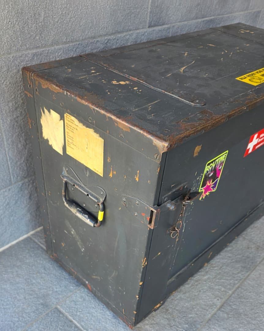 Casse di trasporto: Originaler Schweizer Armee Holzkorpus / Bürokiste – Usato da Flums venduto da Flumsantik 3