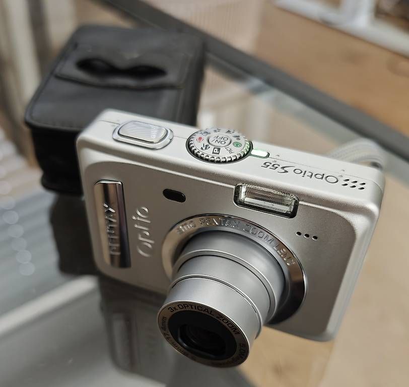 Fotocamera: Pentax Optio S55  Mini-Digitalkamera – Usato da Rorbas venduto da Fa18