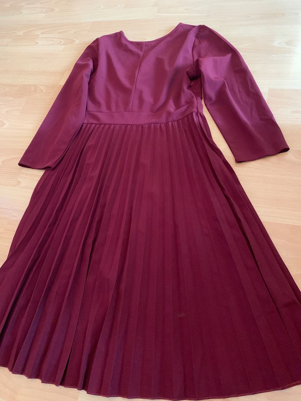 Shein Vestiti: Jolie robe bordeaux Shein t. 40 – Usato da MEYRIN venduto da Gwendo10 1