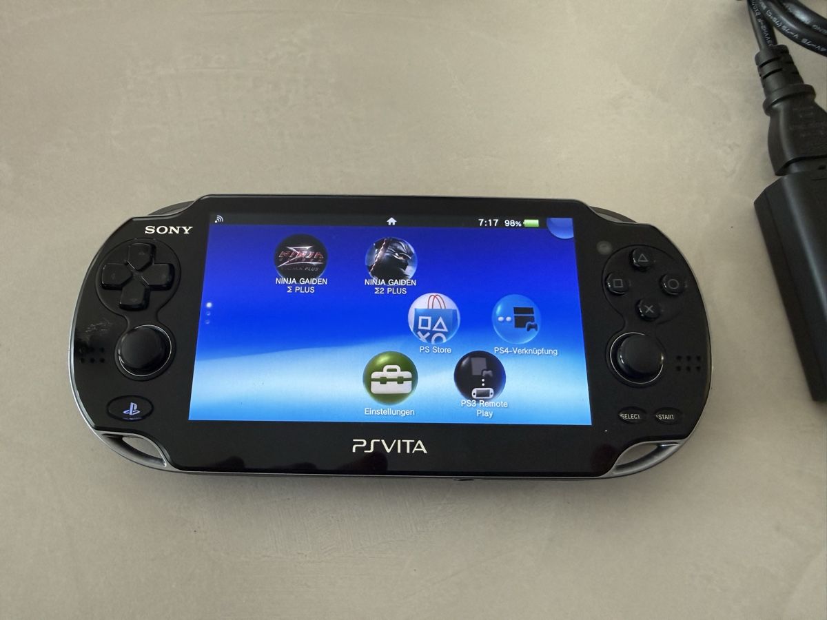 Sony Console: PSVita – Usato da Lüchingen venduto da Project_w