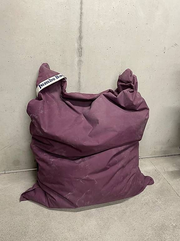 Poltrone: Fatboy  pouf / siège à billes  CHF 50. – Usato da Vercorin venduto da gui_t78x
