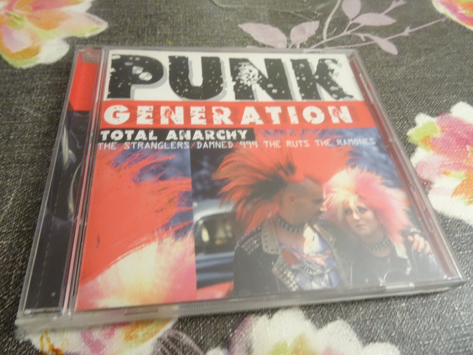 CD: Punk Generation Total Anarchy CD – Usato da Olten venduto da Disc-Ausverkauf