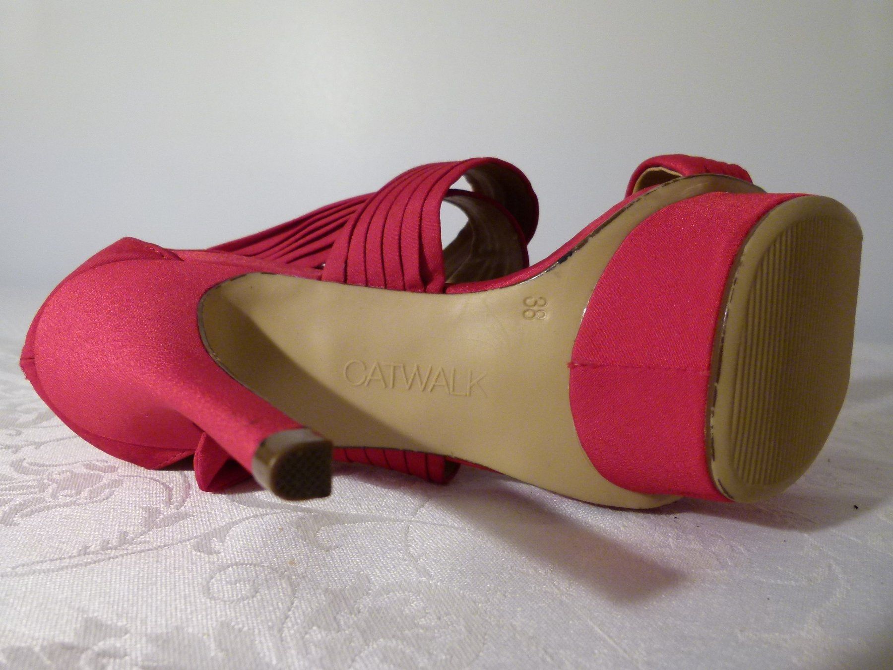 Scarpe da donna: Sandalette Catwalk – Usato da Winterthur venduto da carrera924s 6