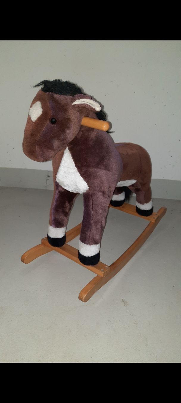 Jouets: Schaukelpferd – D'occasion à Bülach par Marc8180 1