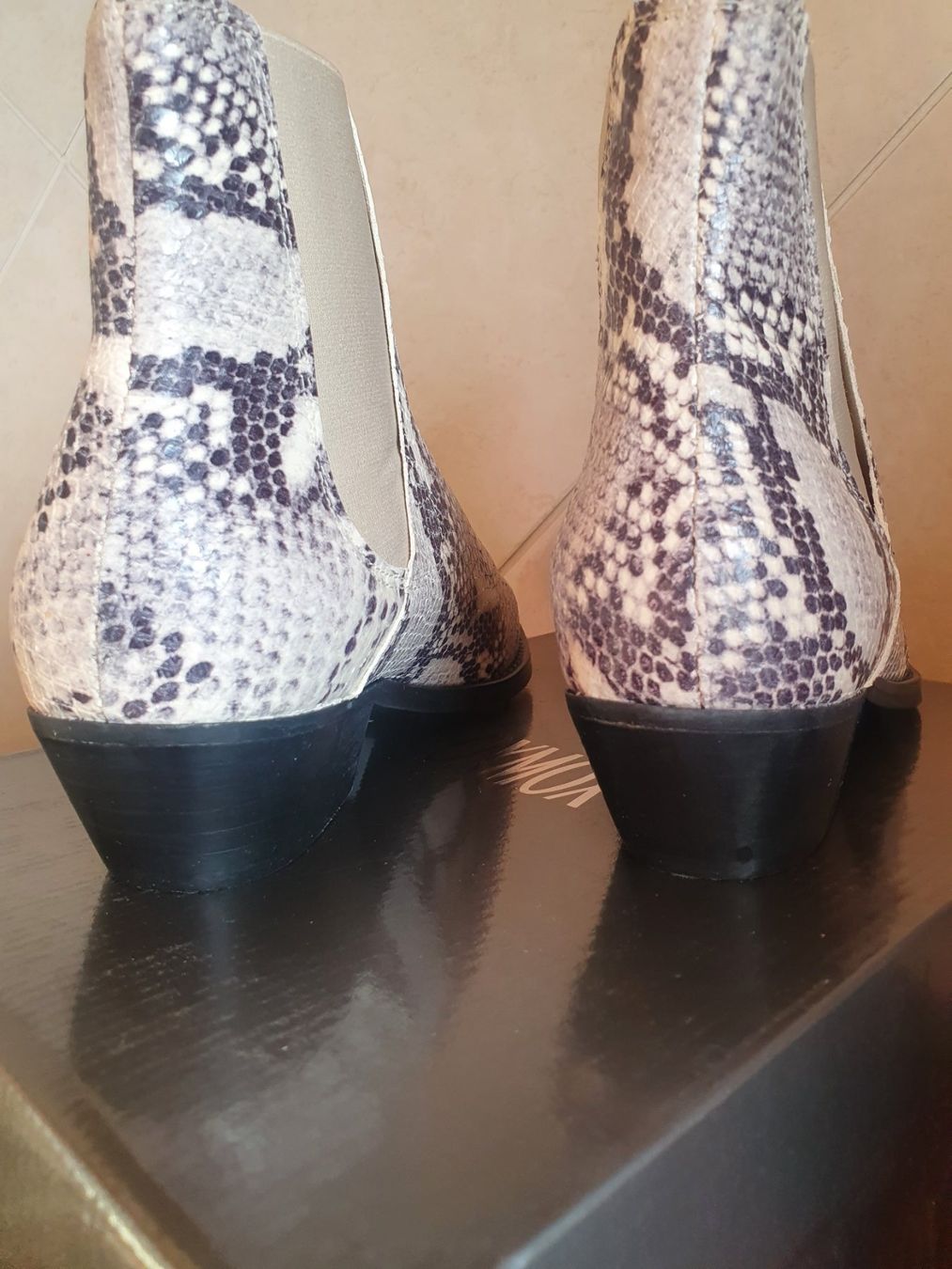 Scarpe da donna: Bottines – Nuovo (secondo la descrizione) da Corbeyrier venduto da Lalaland99 3