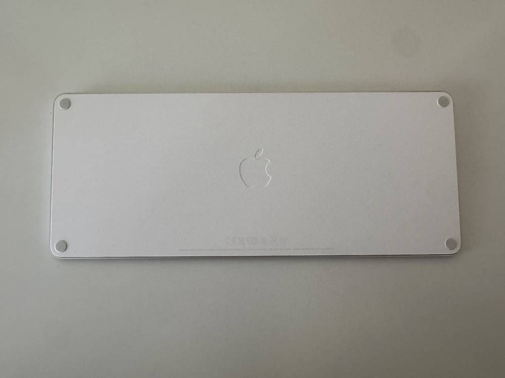 Apple Tastiere: Apple Magic Keyboard mit Touch ID, neuwertig – Nuovo (secondo la descrizione) da Zürich venduto da Rolf172 3