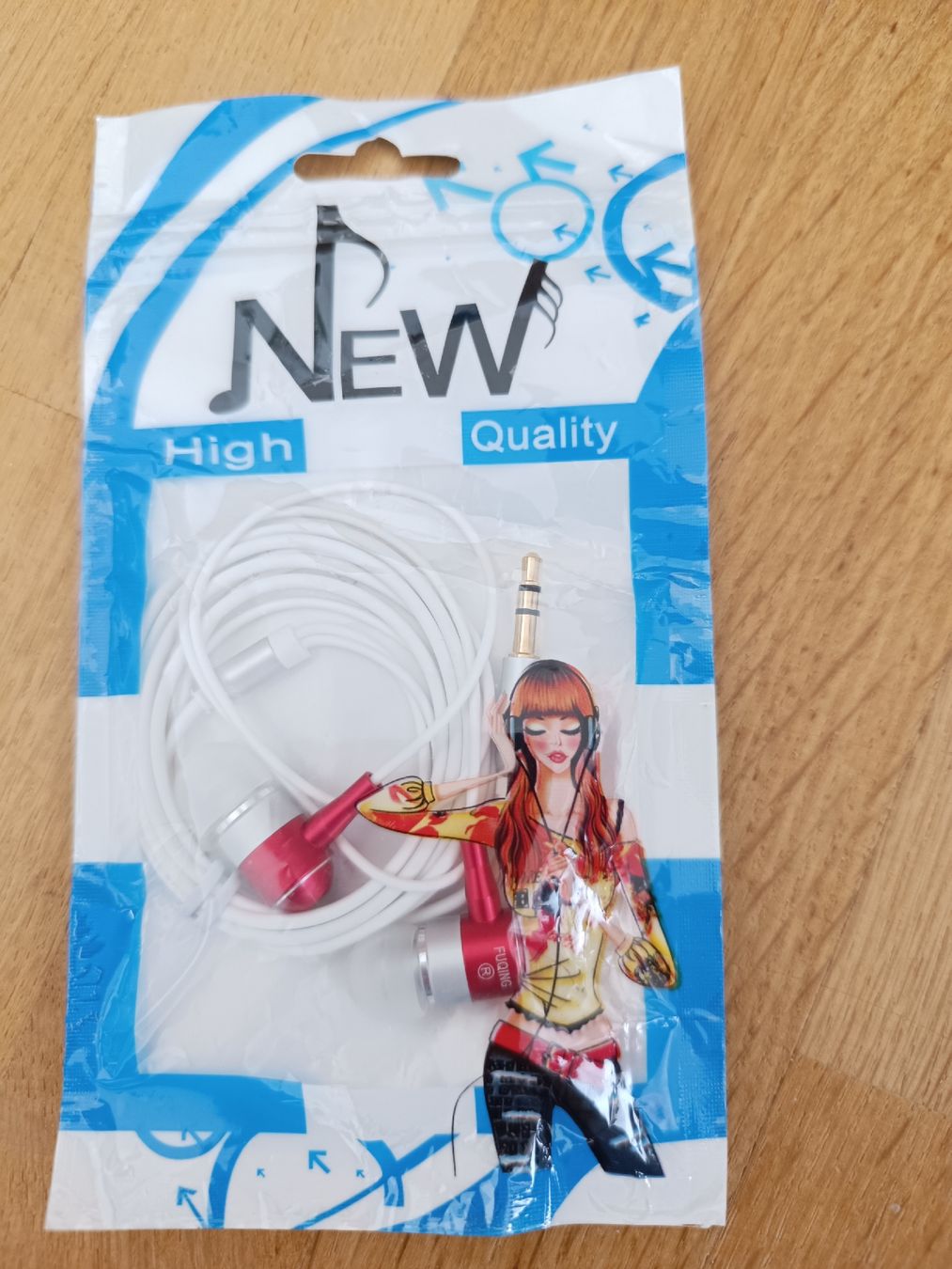 Kopfhörer: earphone – Neu und originalverpackt aus Dübendorf von phoebe013