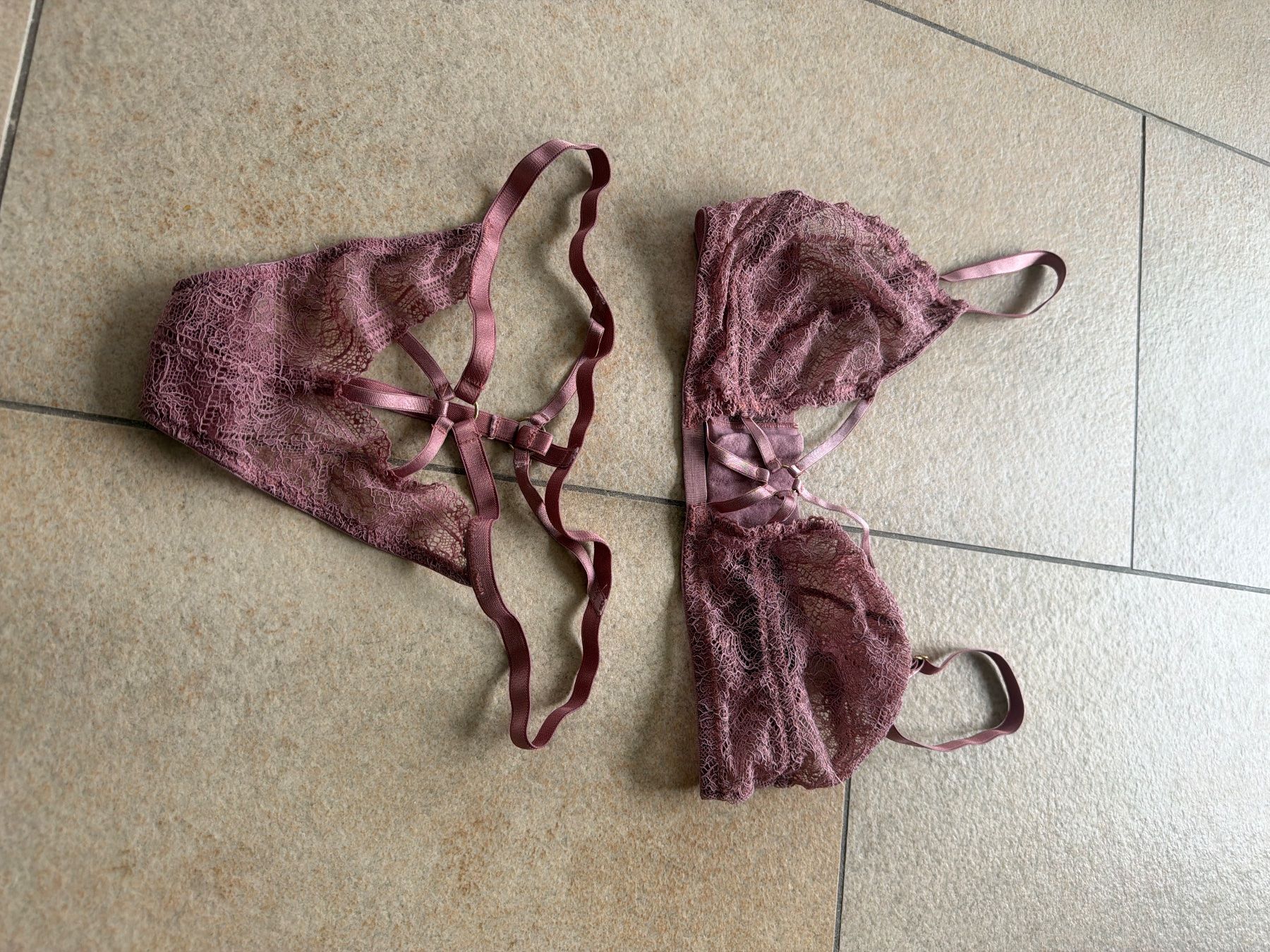 Asos Altra biancheria intima: ASOS bralette set bh & string S  rose 38 – Usato da Luterbach venduto da andybasilbenz
