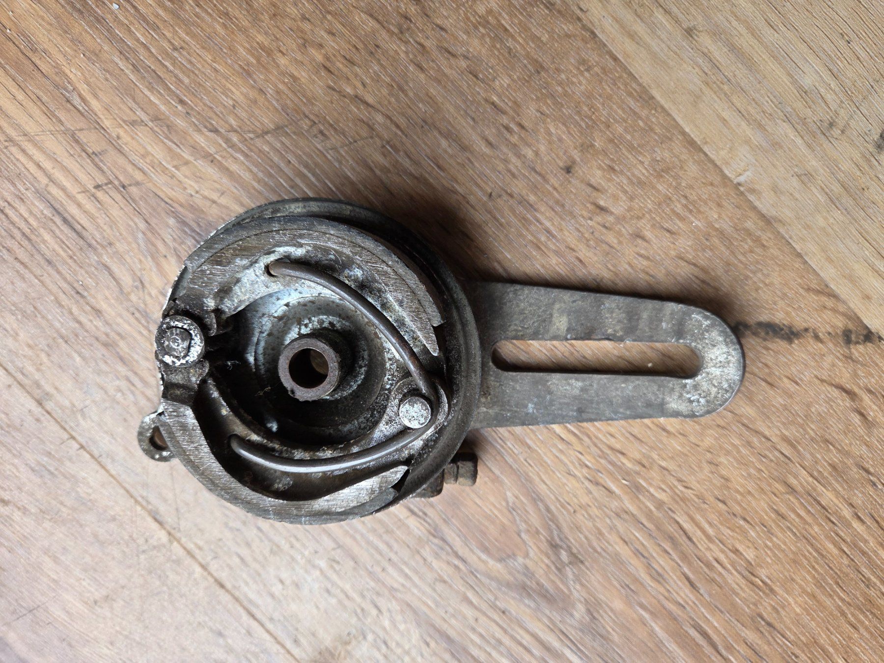 Sachs Ciclomotori: Bremsanker hinten 90 mm – Usato da frümsen venduto da Sailem 1