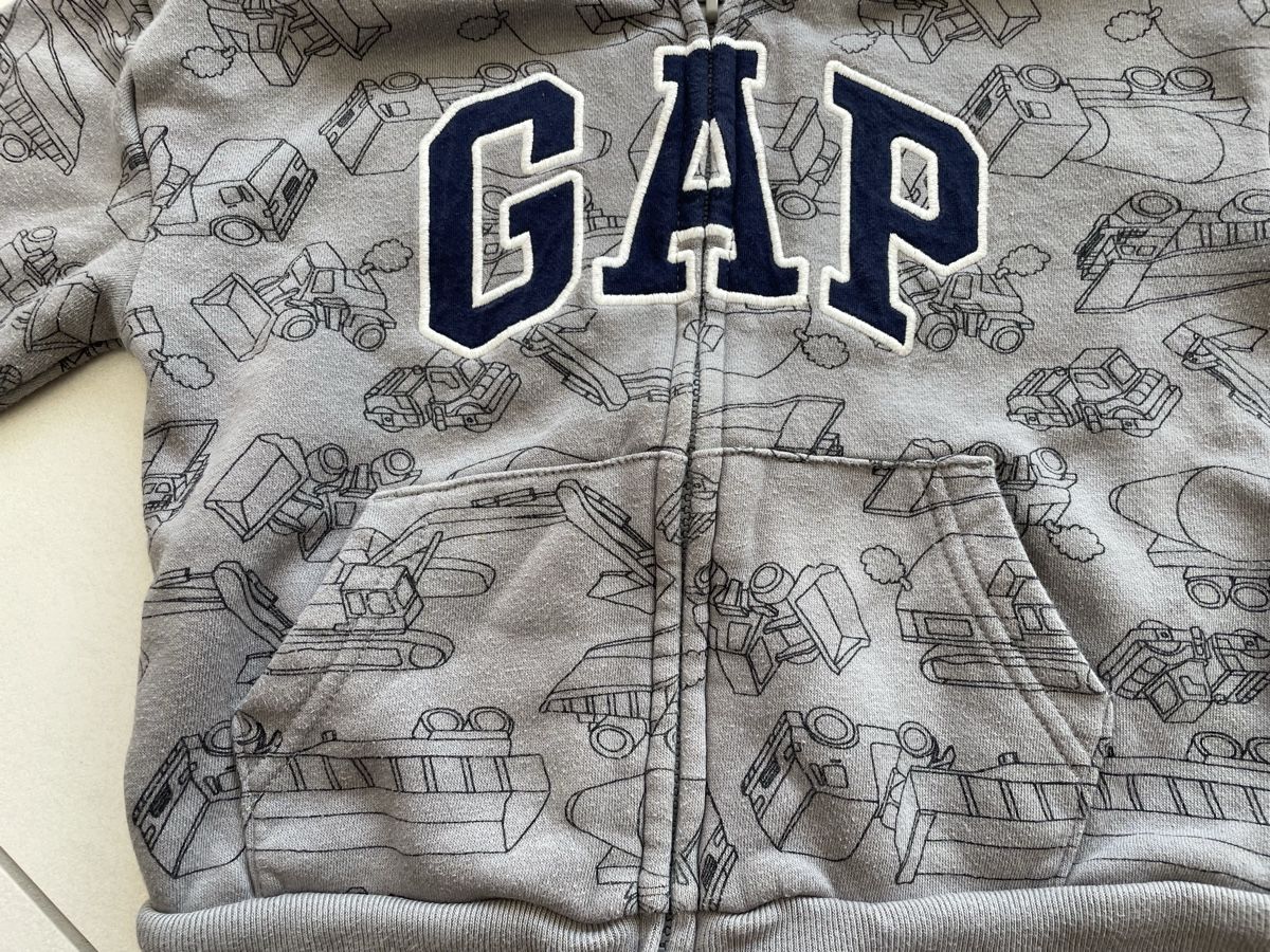 Gap Giacche & Cappotti: GAP Sweatshirt Jacke 104/110 – Usato da Rüti ZH venduto da kar_xx9l 1