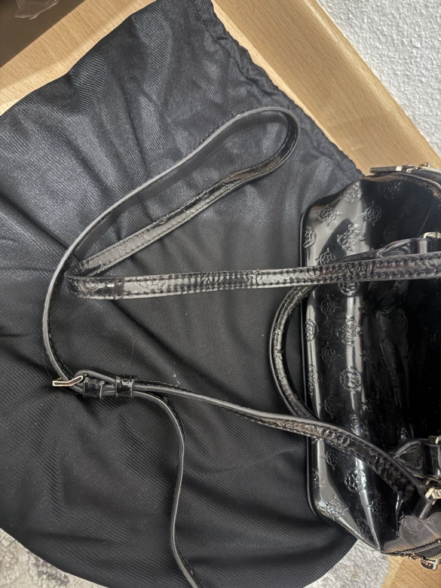Guess Borse da donna: Guess Tasche – Usato da Adliswil venduto da jasmine.k.m 4
