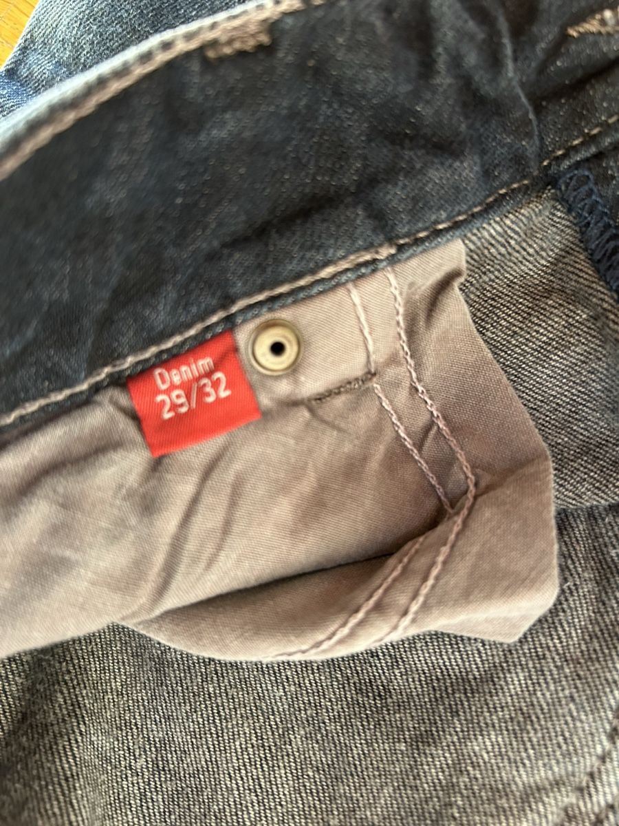 Esprit Jeans: Esprit Jeans Gr. 29/32 – D'occasion à Goldiwil (Thun) par chrigle24 1