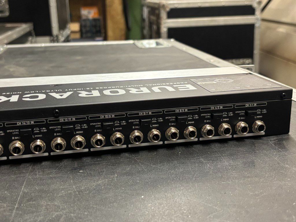Tutti gli attrezzi: Behringer Multi-Purpose (Lot 33) 2504 Biel – Usato da Bäriswil venduto da WWYN-AUKTIONEN 5