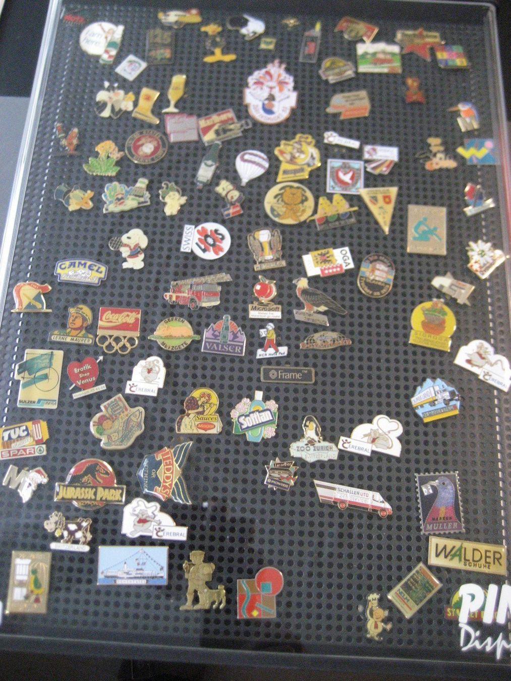 Placchette & Badge: Pins-Sammlung – Usato da Winterthur venduto da macadamia01
