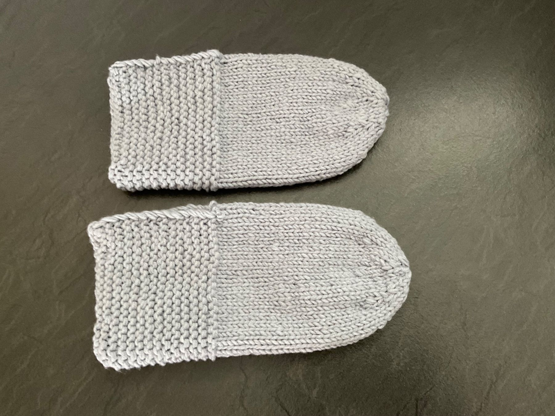 Socken: Handgestrickte Bettsocken Gr. 39-40 doppelter Wolle – Neu (gemäss Beschreibung) aus Wetzikon ZH von FeeF