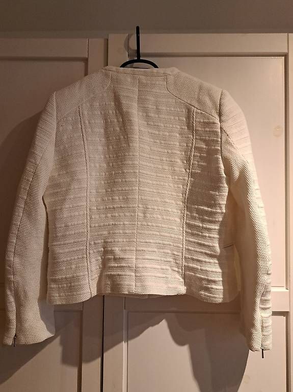 Mango Jacken: Schicker weisser Blazer – Gebraucht aus Schmerikon von Nicole0120 2
