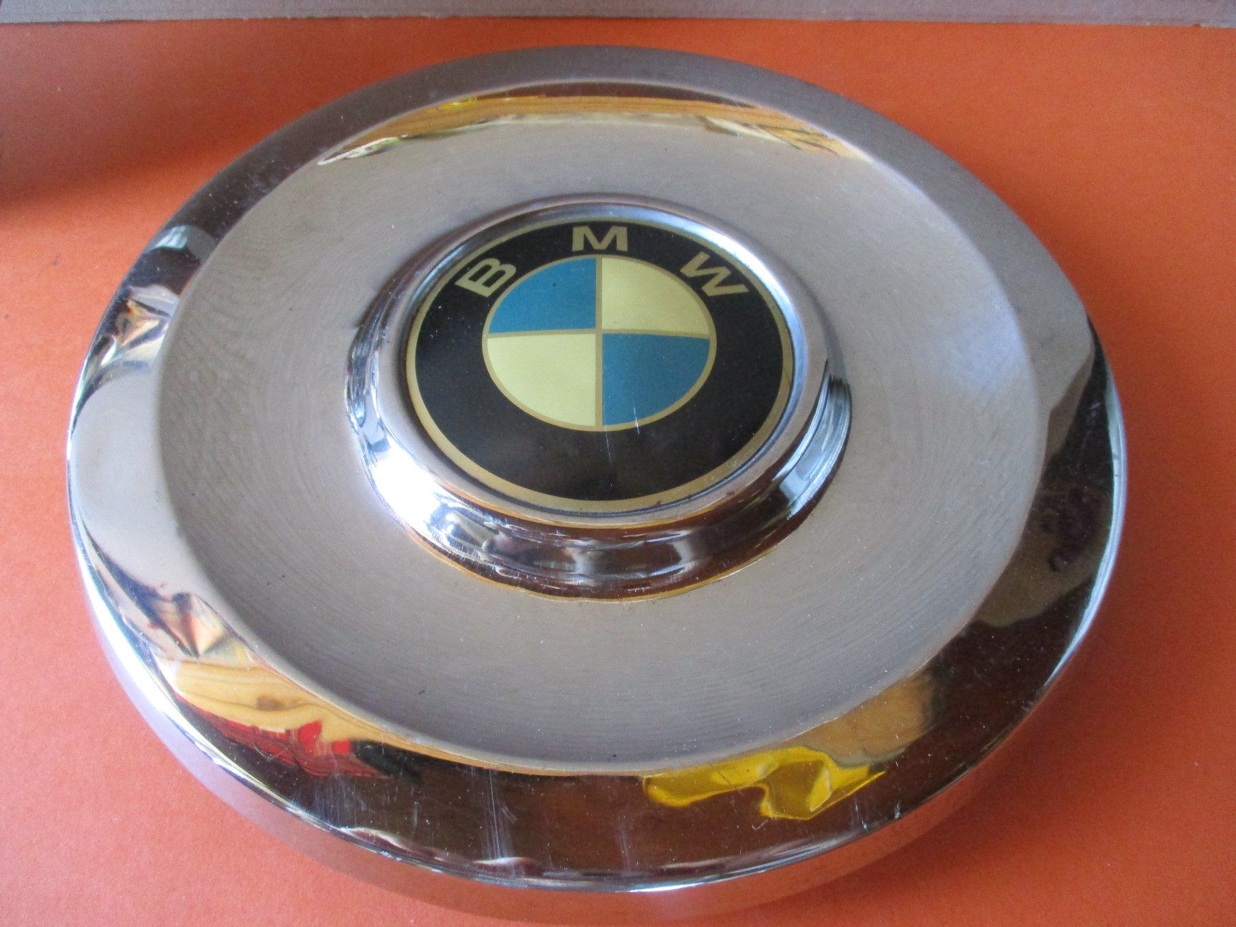 BMW Accessori per altri veicoli: 4  BMW   Raddeckel  -  ca. Ø  22 cm – Usato da Ottikon Gossau ZH venduto da hokuspokus 4