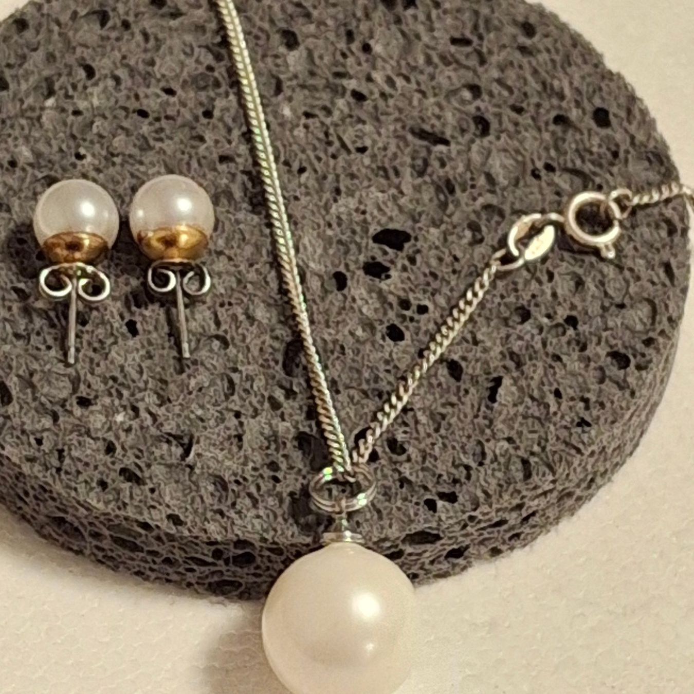 Sonstiger Schmuck: Set Silber 925 Halskette mit Perle, inkl Perlen-Ohrstecker – Gebraucht aus Münchenbuchsee von babilibern