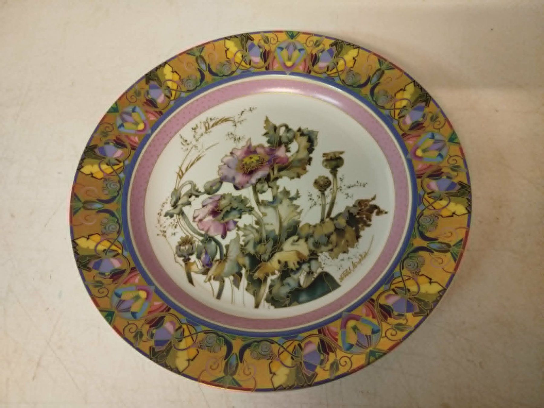 Piatti: Assiette en porcelaine Kaiser – Usato da La Chaux-de-Fonds venduto da Emmaus2300CDF