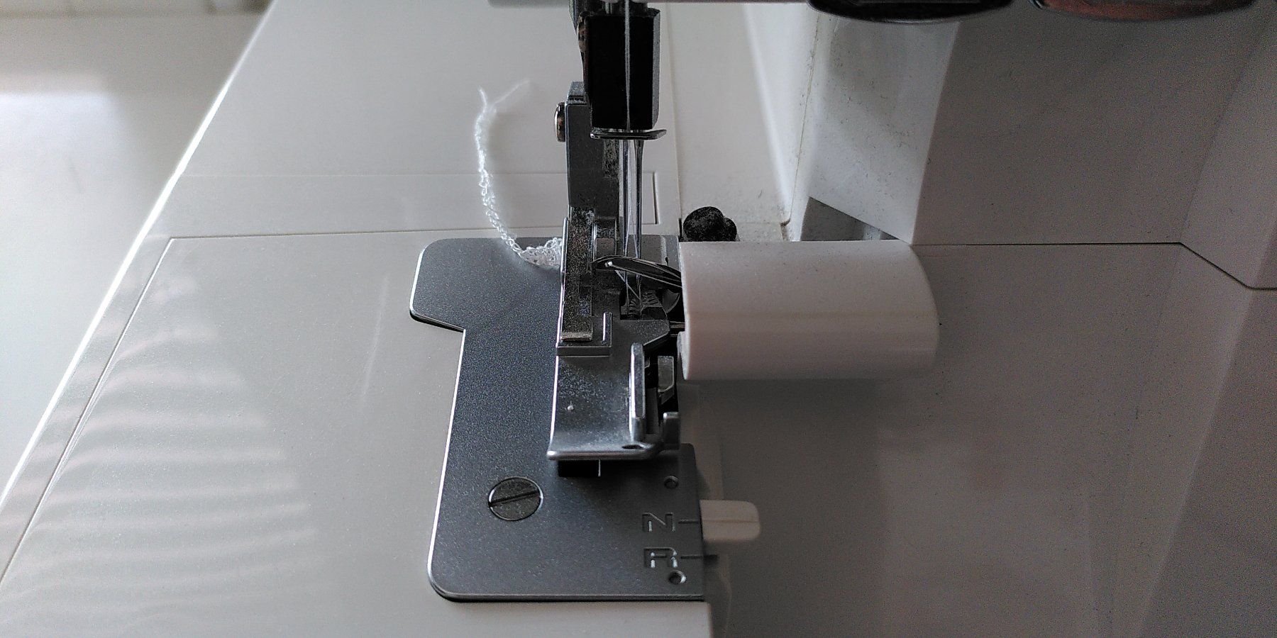 Mio Star Macchine da cucire: Overlock Nähmaschine MIO-STAR DF 12 gebraucht – Usato da Baldegg venduto da Arjona 2