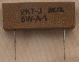 10x résistances 5W 2k7 ohm