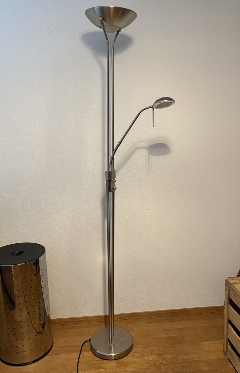 Lampade: Schlichte Stehlampe – Usato da Zürich venduto da ens_m6bv 3