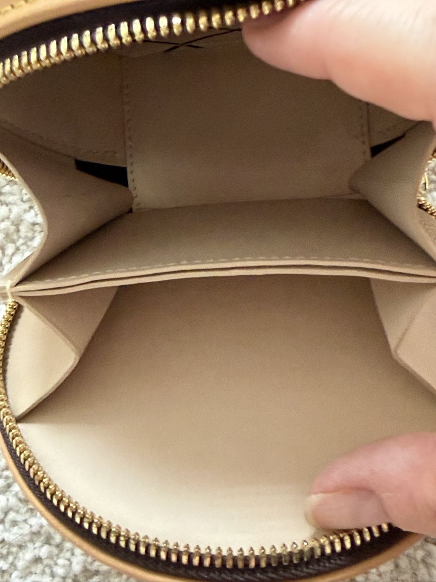 Louis Vuitton Borse da donna: Louis Vuitton Mini Boîte Chapeau – Nuovo (secondo la descrizione) da Riniken venduto da and_yzh2 7