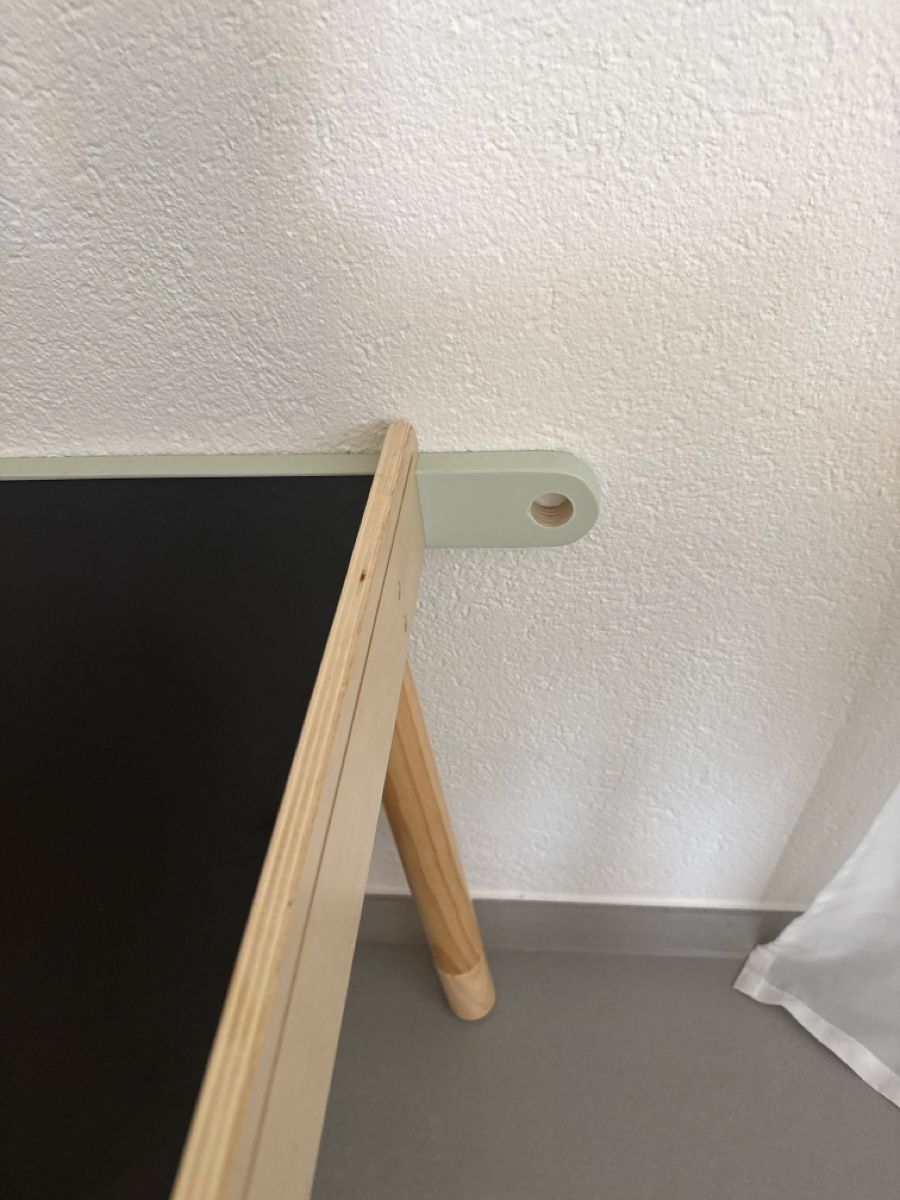 Schreibtische: Kindertisch mit Stuhl (sensory) – Gebraucht aus Bremgarten AG von baby-yoda 4