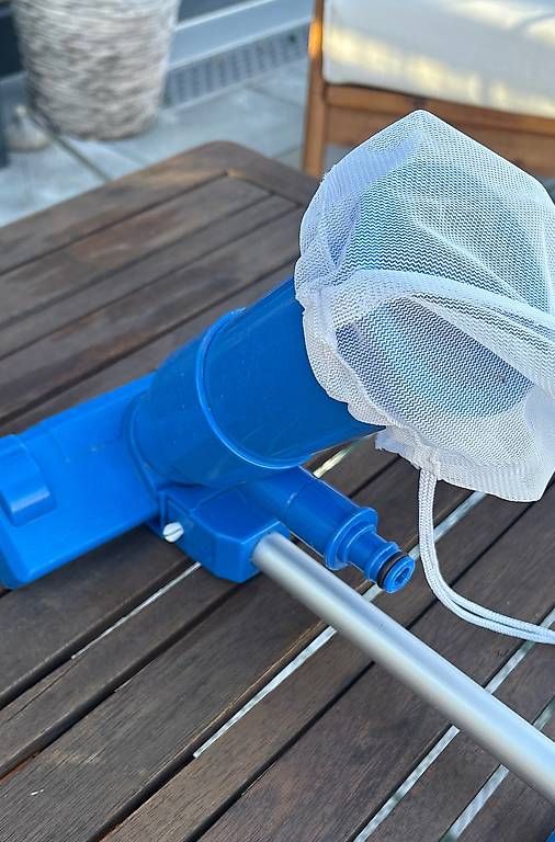 Piscine: Pool Kescher und Bodenabsauger – Usato da Spreitenbach venduto da joe_fm5t 1