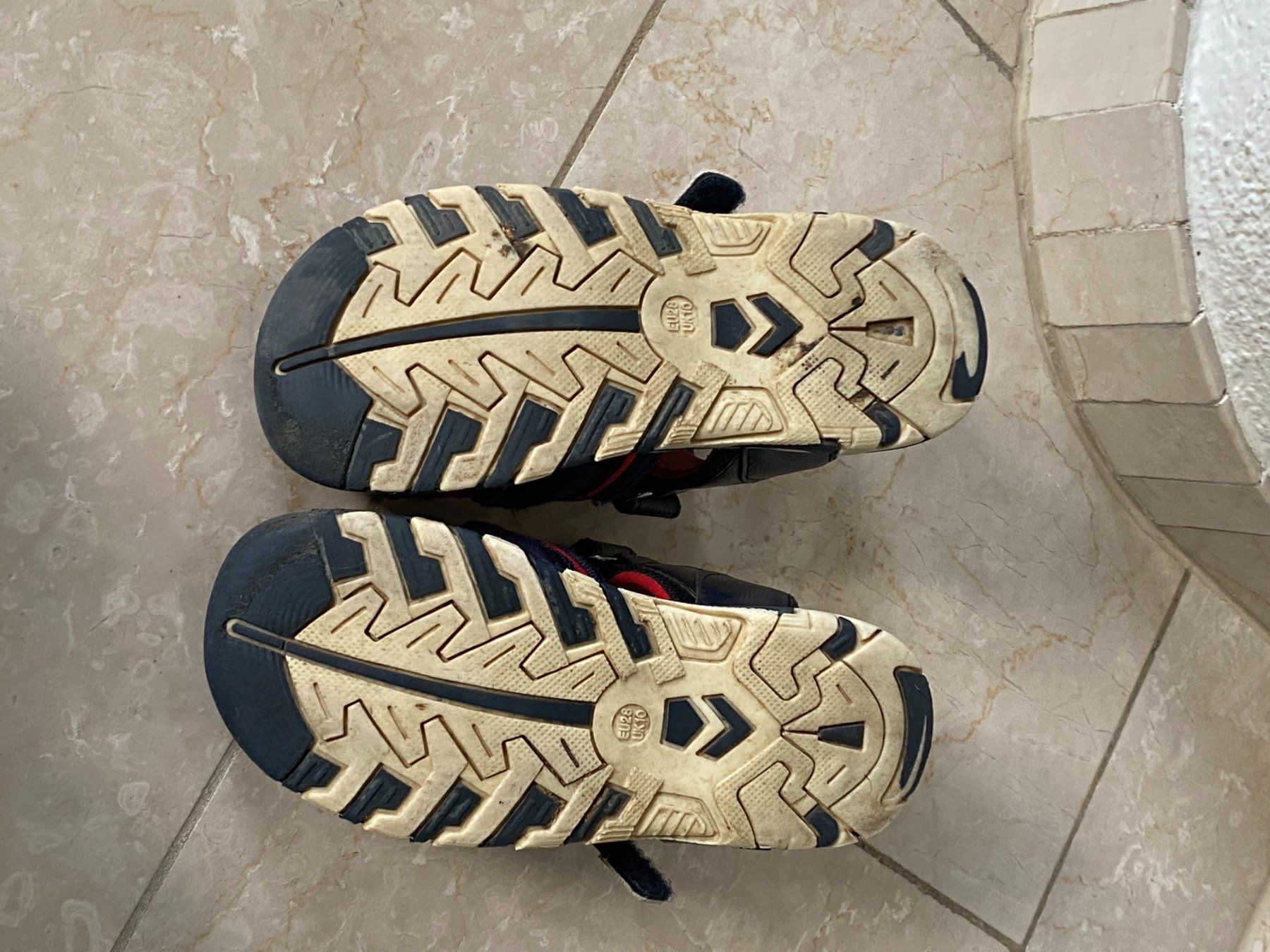 Chaussures garçon: Kinder Sandalen Gr. 28 – D'occasion à Berikon par Samira08 3