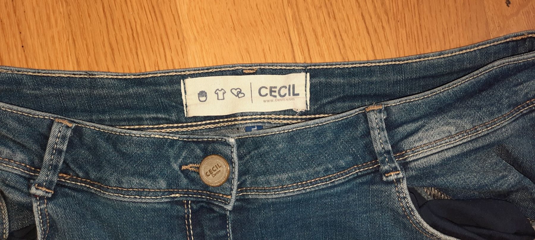 Cecil Jeans: ***CECIL*** Jeans Toronto Gr. 36/46 – Usato da Wädenswil venduto da H2H_Secondhandshop 3