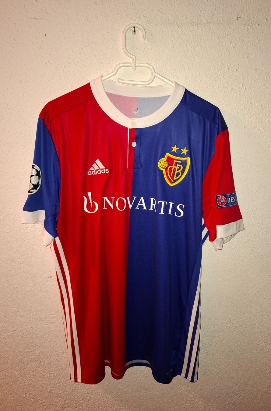 Adidas Leibchen & Hosen: FC Basel Trikot #14 Stocker – Neu (gemäss Beschreibung) aus Ammerswil AG von Treemountain 1