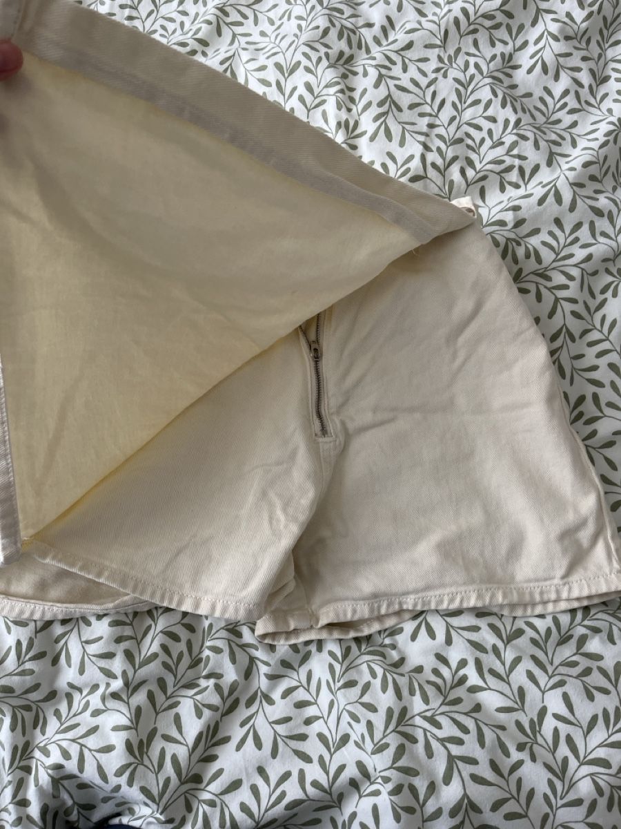 Hosen: Skort Grösse S About You Beige – Gebraucht aus Richterswil von ste_yzq7 1