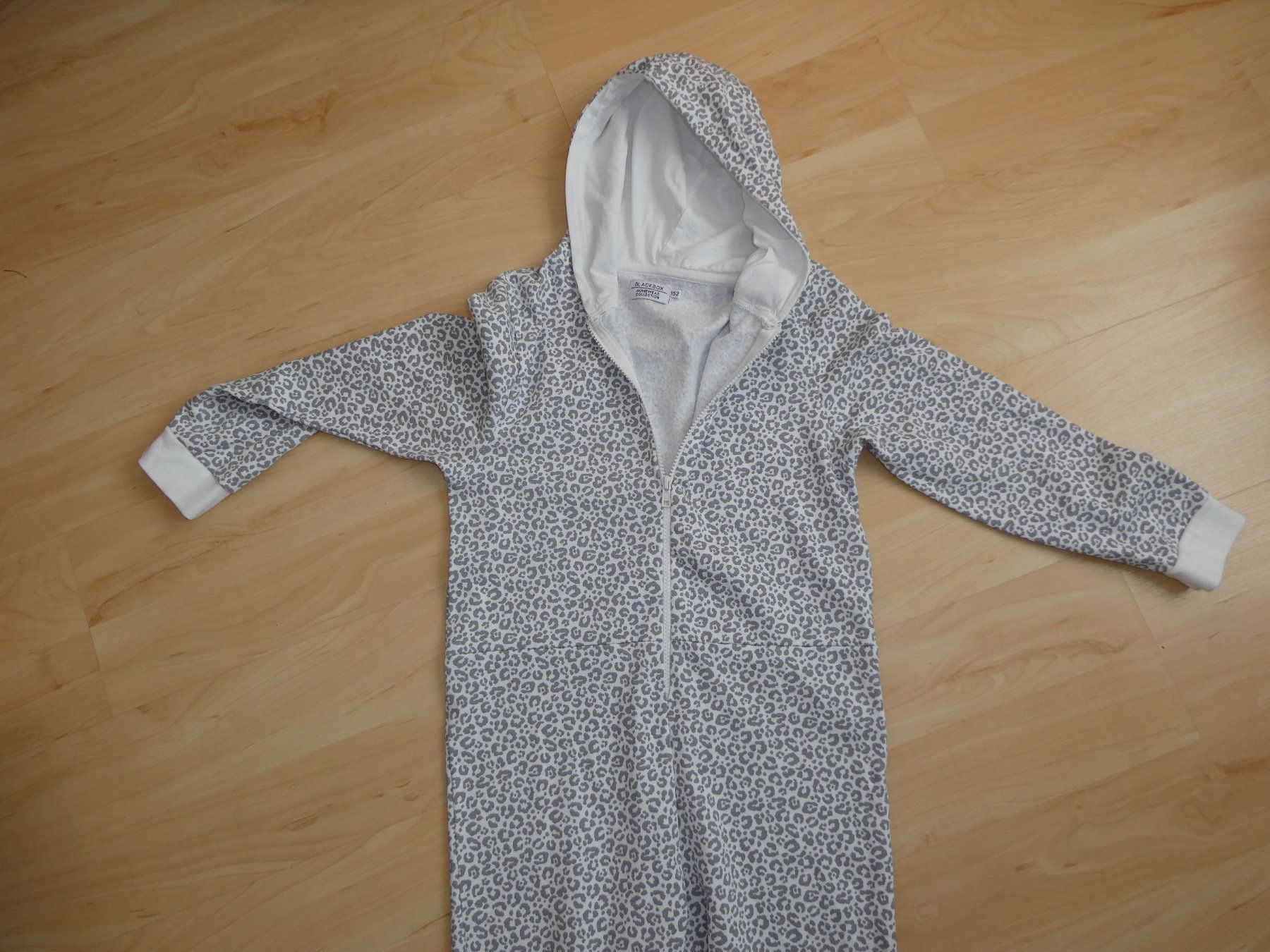 Tute: Jumpsuit Gr. 152 – Usato da Mels venduto da KOSL 1