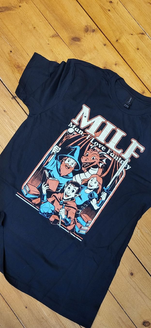 T-shirt: MILF t-shirt – Nuovo e nell'imballaggio originale da Camignolo venduto da Hakunamat5 1