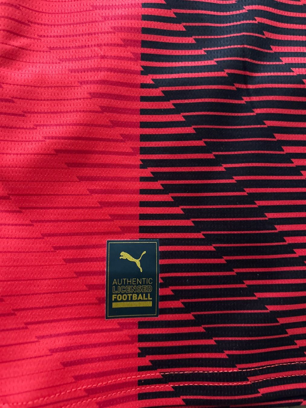Puma Canottiere & Pantaloni: AC Milan Orginal Trikot – Nuovo (secondo la descrizione) da Kriens venduto da SRIKA 1