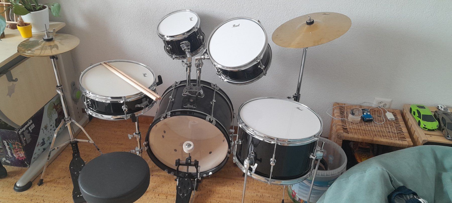 Strumenti musicali: Schlagzeug Pearl Junior – Usato da Magden venduto da Mikapa
